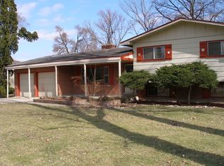 N409 Papworth St, Wheaton, IL 60187