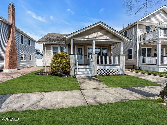 4th image of 304 14th Avenue