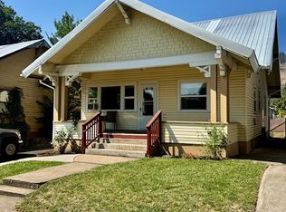 2106 Cedar St, La Grande, OR 97850