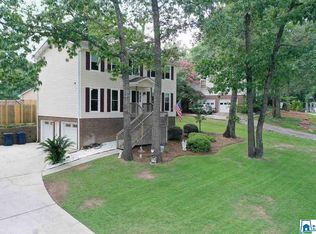 633 Olde Towne Ln, Alabaster, AL 35007