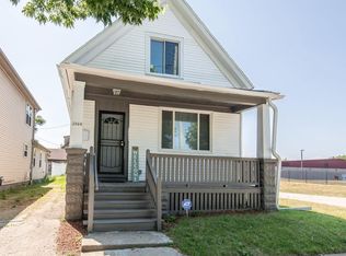 2009 N 15th St, Milwaukee, WI 53205