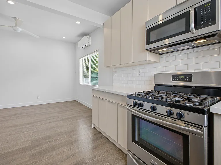 3408 Bellevue Ave #3 — Photo 3