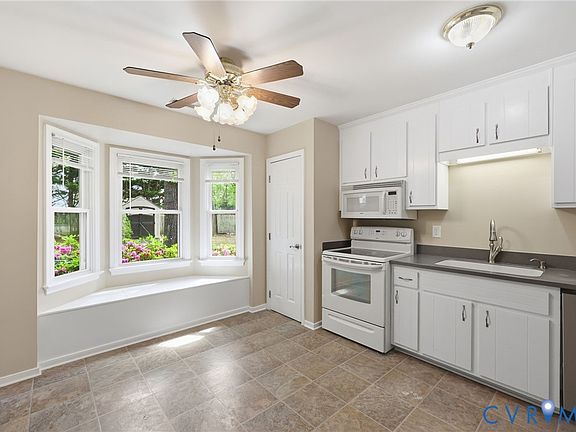 3rd image of 7149 Shannonwood Ct