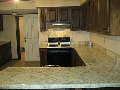 2nd image of 5 Fontaine Dr