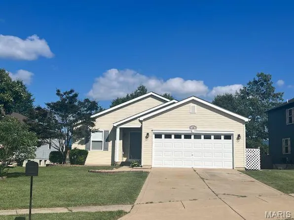 10 Tallyho Trl, Wentzville, MO 63385