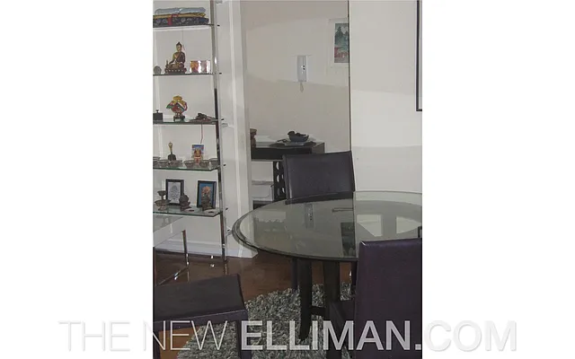 Rented by Douglas Elliman | media 39