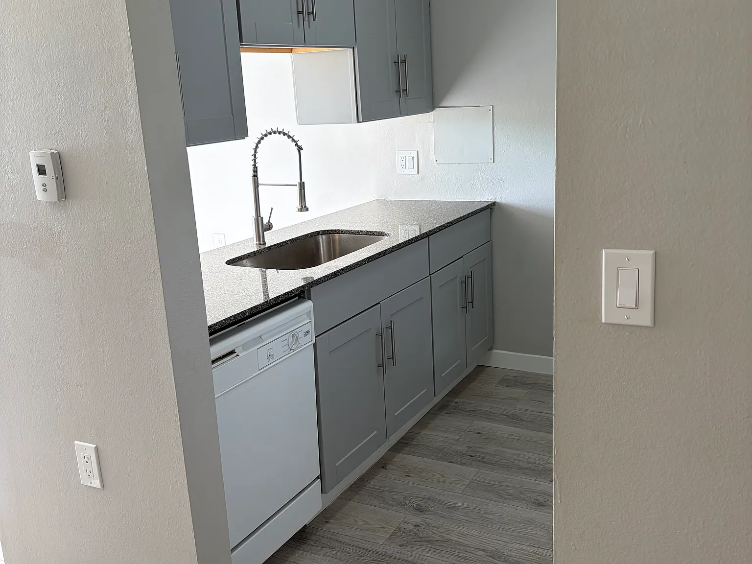 1 bed, 618 sqft, $1,200 — Photo 4