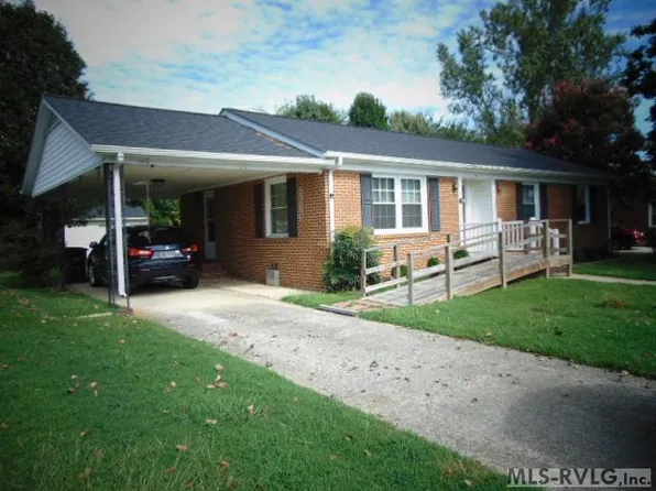 607 Edgewood Ln, Emporia, VA 23847