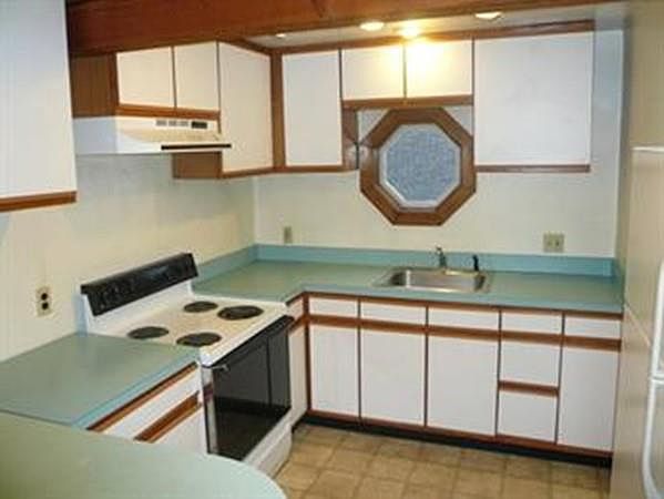 2nd image of 486 Hilldale Ave APT 3