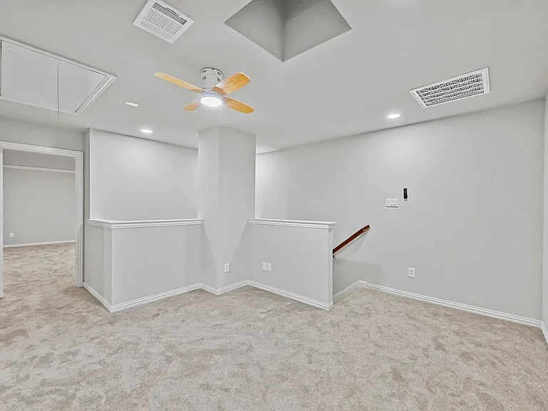 1045 Rodin Ln — Photo 10