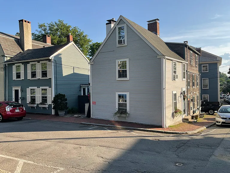 198 Washington St — Photo 19