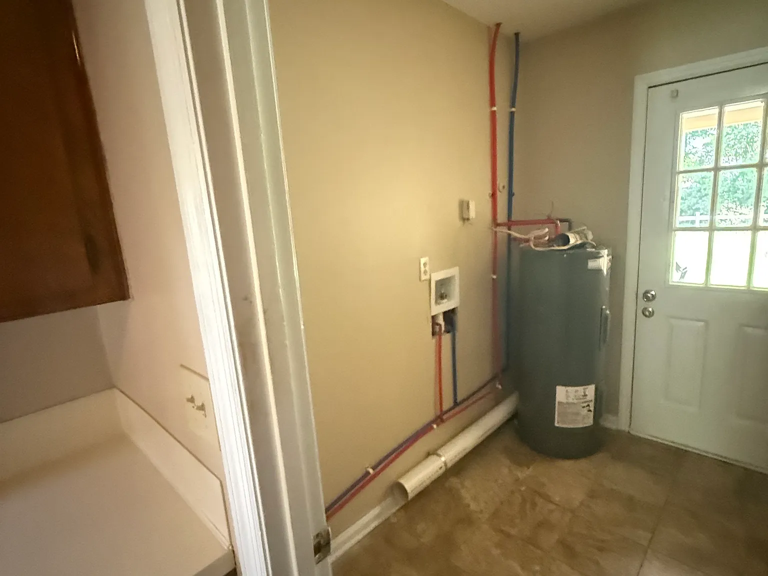 2 bed, 900 sqft, $1,500 — Photo 4