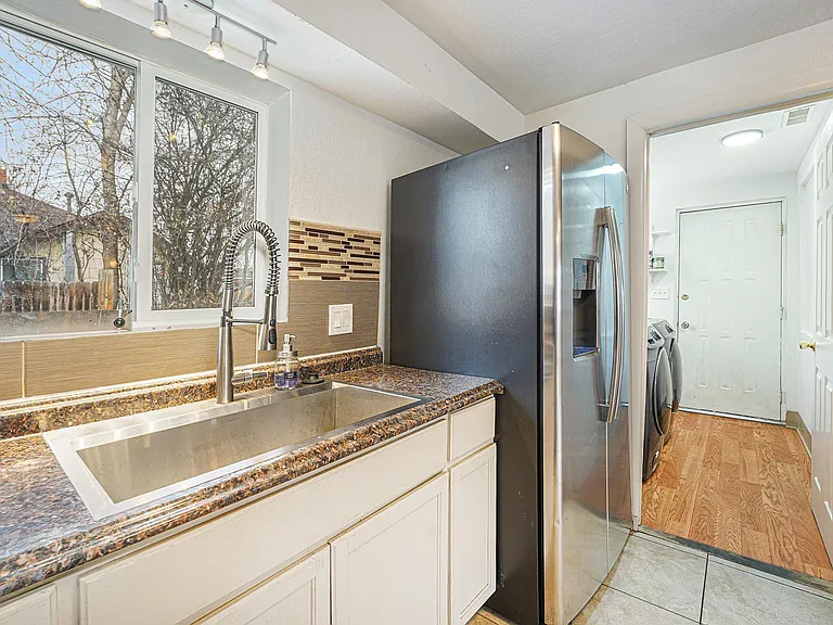 444 Lowell Blvd — Photo 7
