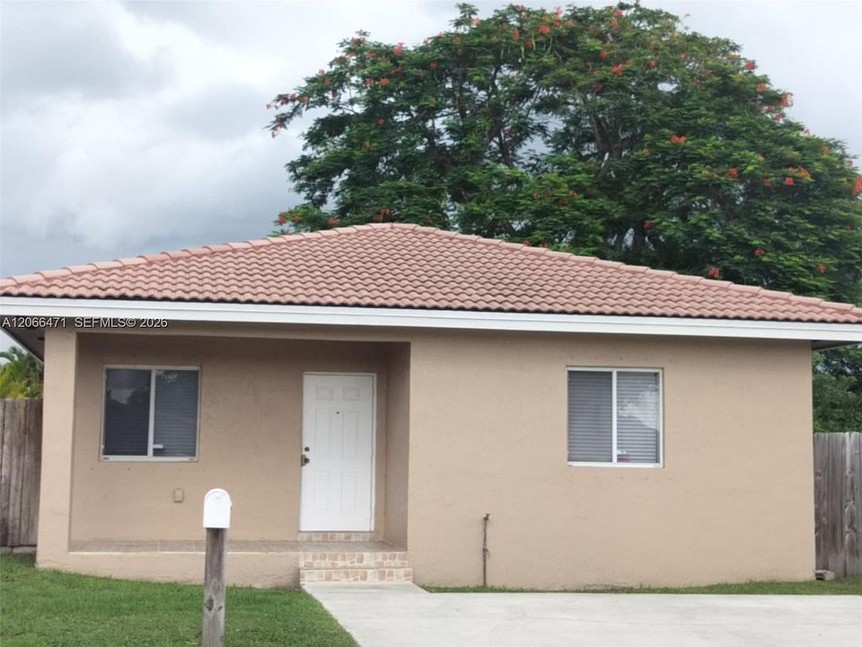 1st image of 11705 SW 184th St