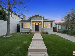 10667 Valleyheart Dr, Studio City, CA 91604