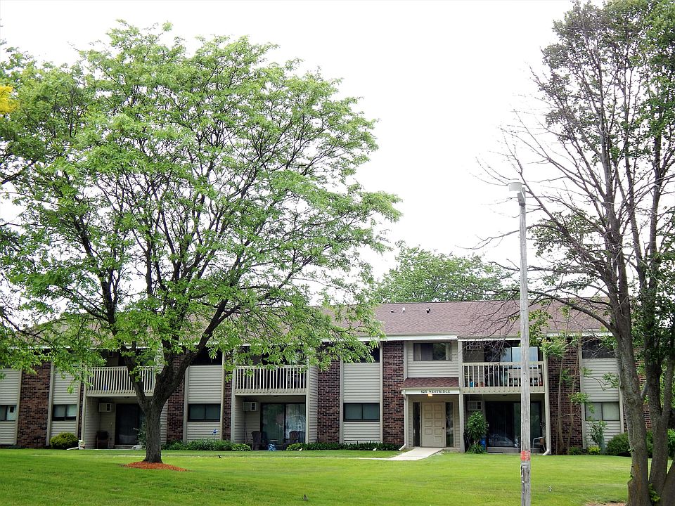 1st image of 625 Westridge Dr APT 11