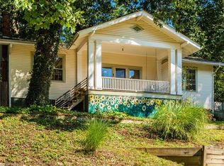 38 Sayles Rd, Asheville, NC 28803