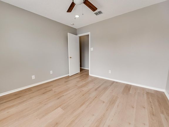 2nd image of 2116 Glenhaven Dr