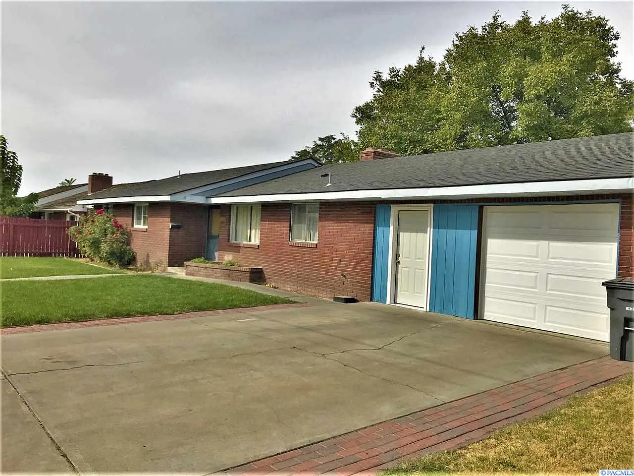 1408 Grant Ave photo 1