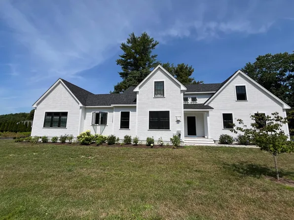 12 Lone Pine Lane, Yarmouth, ME 04096