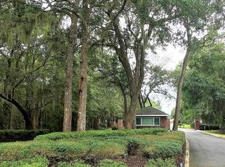 100 Arthur Ln, Brunswick, GA 31523