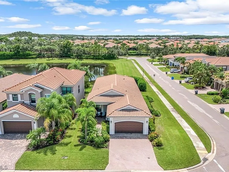 11502 Meadowrun Cir — Photo 23