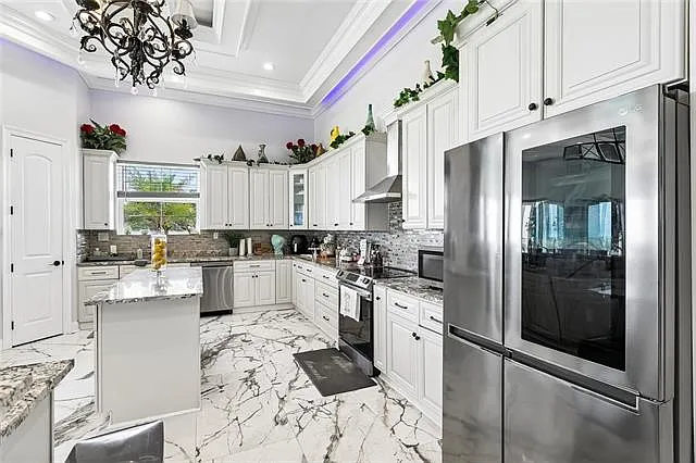 4069 E Marina Villa Dr E — Photo 5
