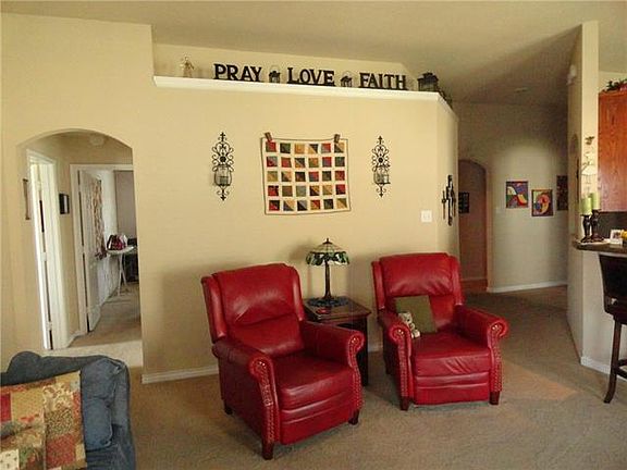4th image of 429 Creek Terrace Dr