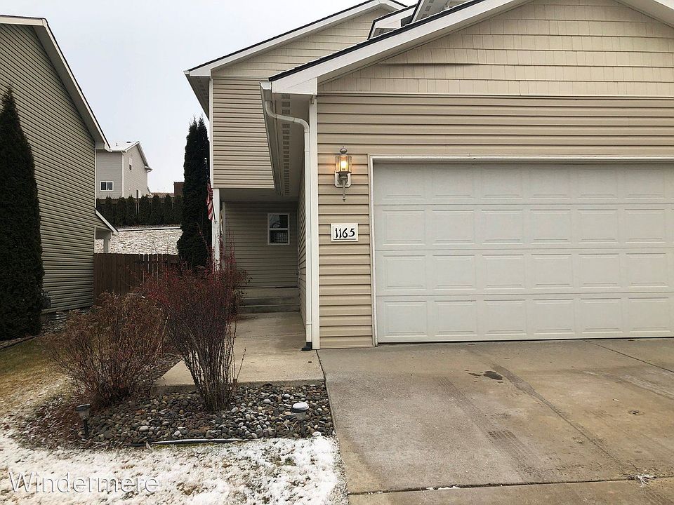 1st image of 1165 SW Lost Trail Dr