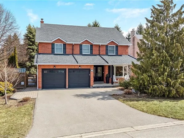 18 Handorf Dr, Cambridge, ON N3C 3Y2