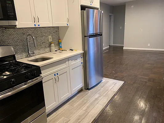 Rented by Bruma Realty LLC | media 7