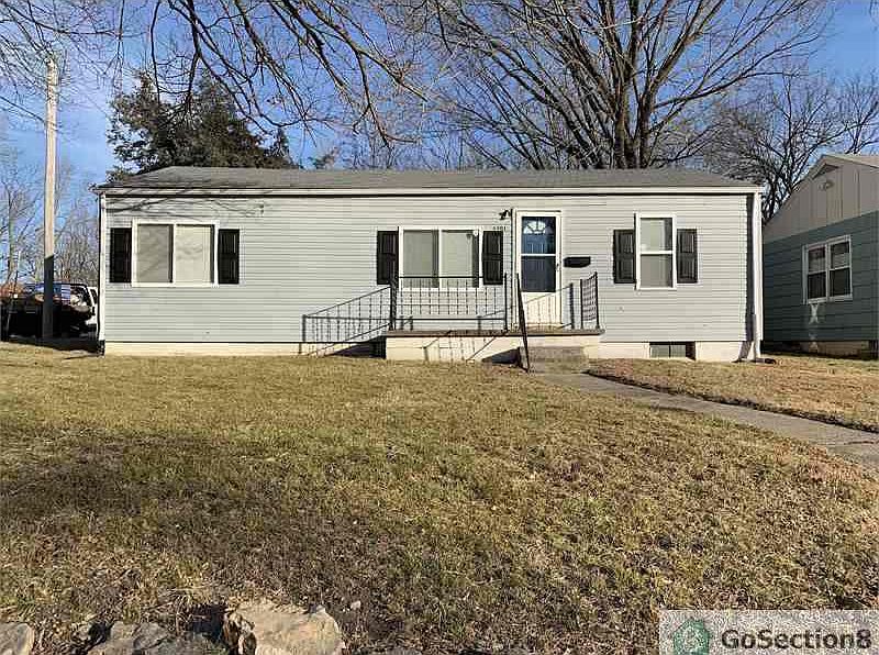 1st image of 8301 Paseo Blvd