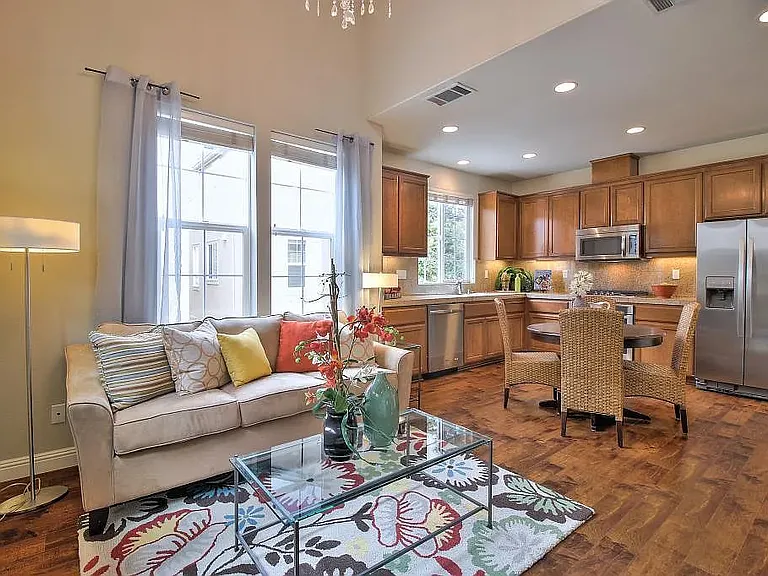4317 Watson Cir — Photo 5