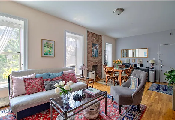Sold by Real Direct | media 2