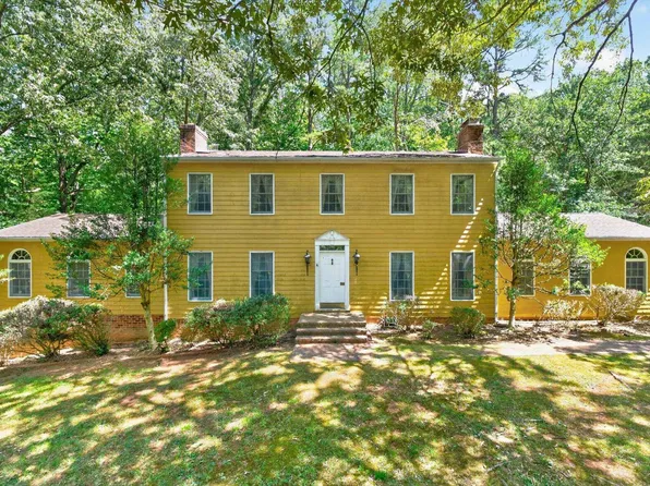 305 Grassmere Rd, Charlottesville, VA 22903