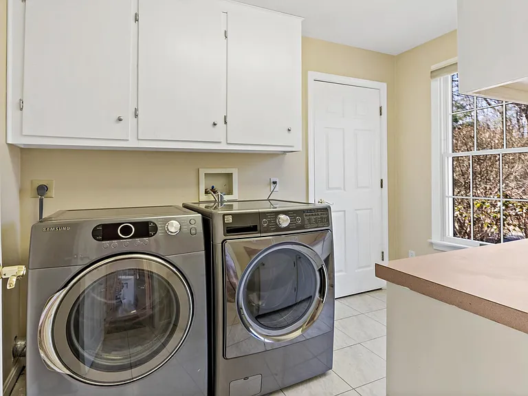 25 Dale Hill Dr — Photo 28