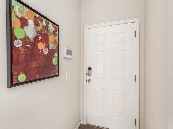 Entry way/Front Door