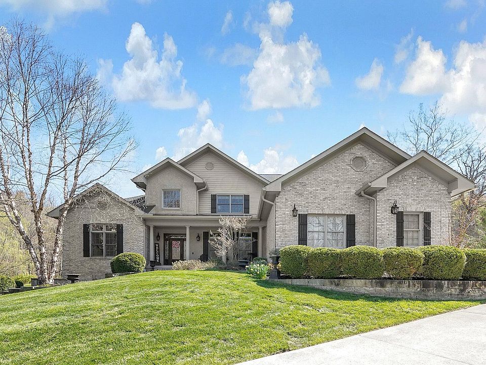 1st image of 419 Glyn Tawel Dr