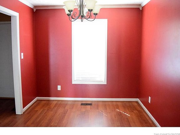 5th image of 600 Carriage Ln
