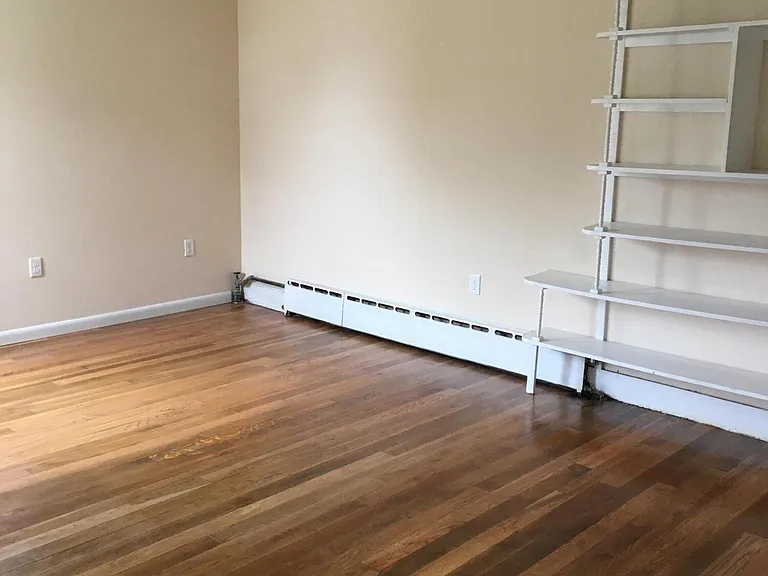 66 Park St — Photo 17