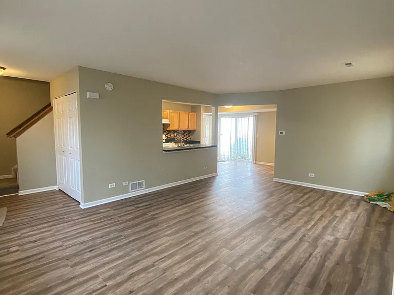 995 Symphony Dr — Photo 22