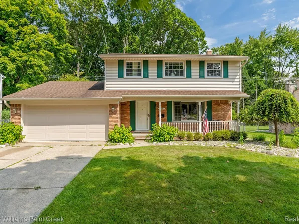 17560 Loveland St, Livonia, MI 48152