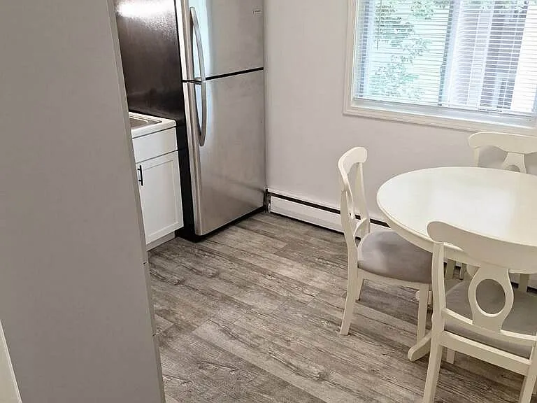 204 Ostrom Ave #3 — Photo 2