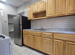 25-28 42nd St APT 2B, Astoria, NY 11103