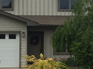 26 Live View Ln, Clyde, NC 28721