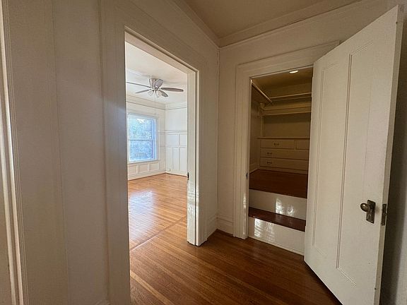 3rd image of 931 NW 20th Ave APT 26