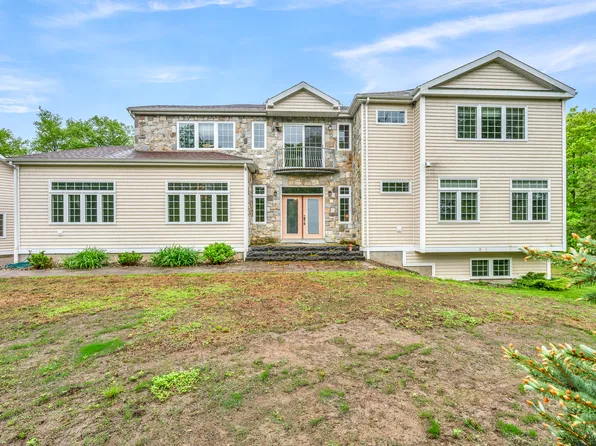 141 Northrop Road, Bethany, CT 06524