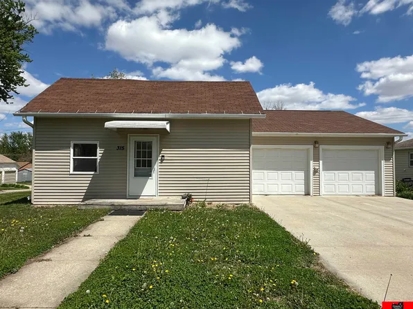 315 Osborn St, Oakland, NE 68045