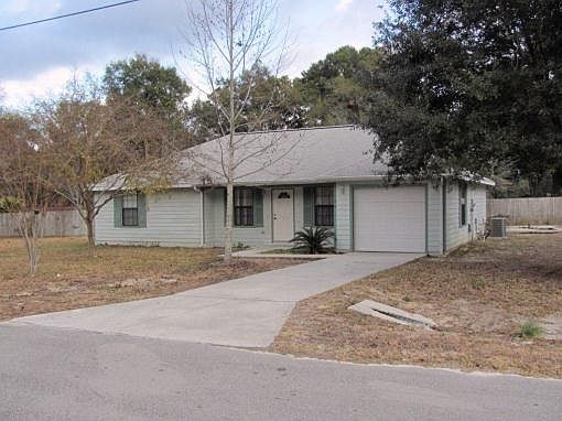 3rd image of 109 NW 264th St