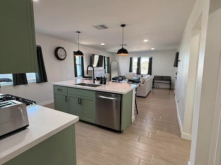 1323 W Speedway Blvd — Photo 19